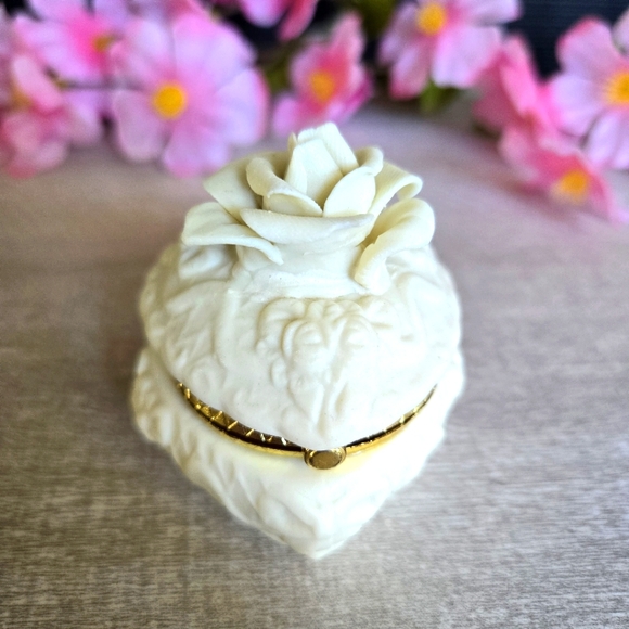 Other - Vintage Miniture Carved White Rose Trinket Box